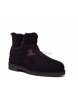 UGG McKay Classic Boot Black