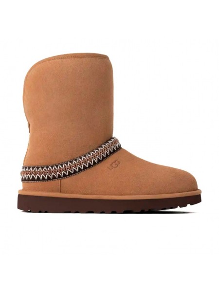 UGG Classic Short Crescent - Chestnut